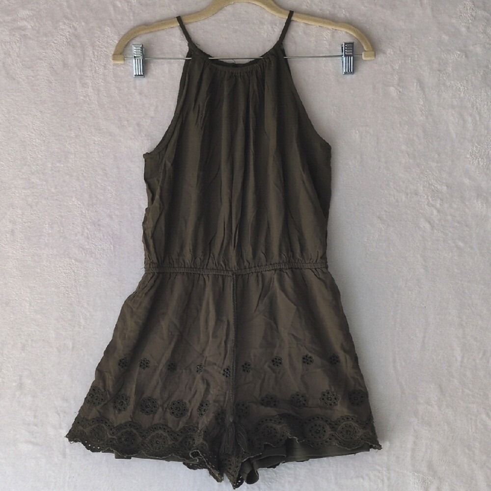 Mossimo Women's Olive Green Lace Boho Sleeveless Romper Size S
